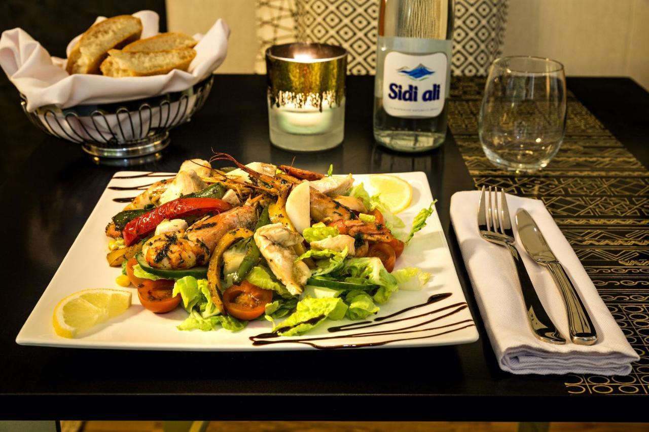 Suite Azur Hotel Essaouira Exterior photo A seafood salad
