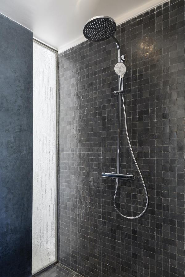 Suite Azur Hotel Essaouira Exterior photo A shower