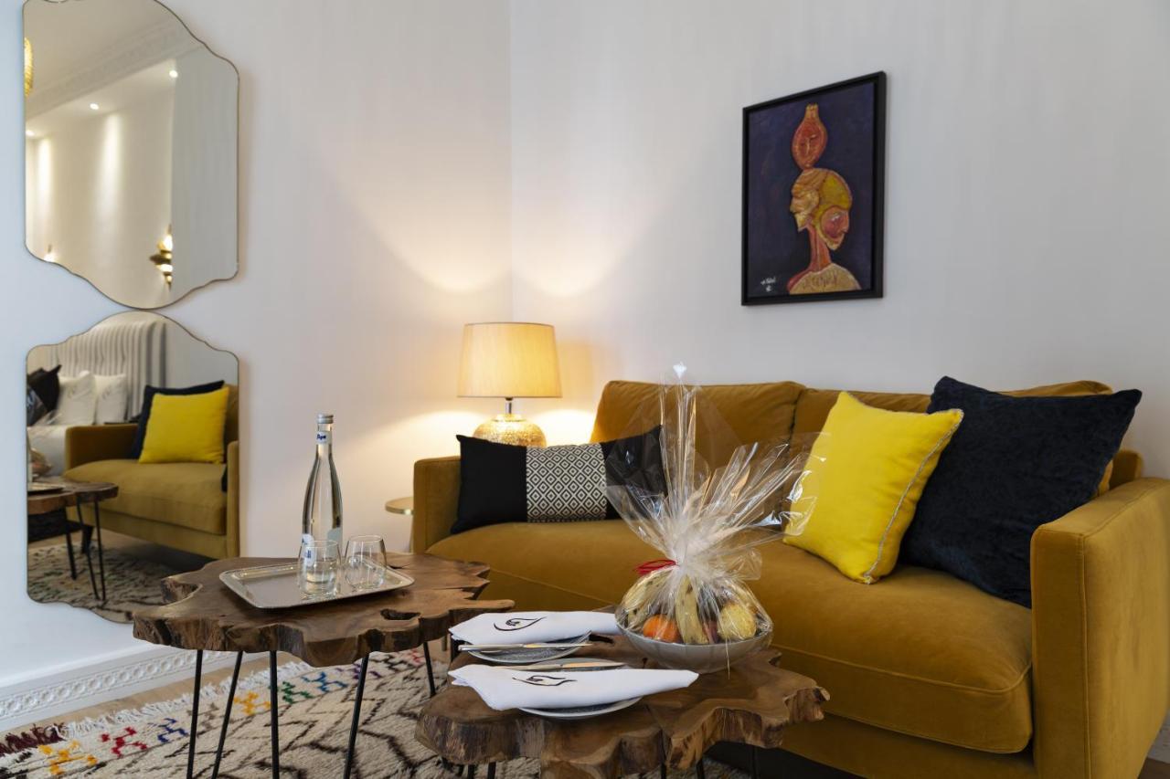 Suite Azur Hotel Essaouira Exterior photo A staged living room